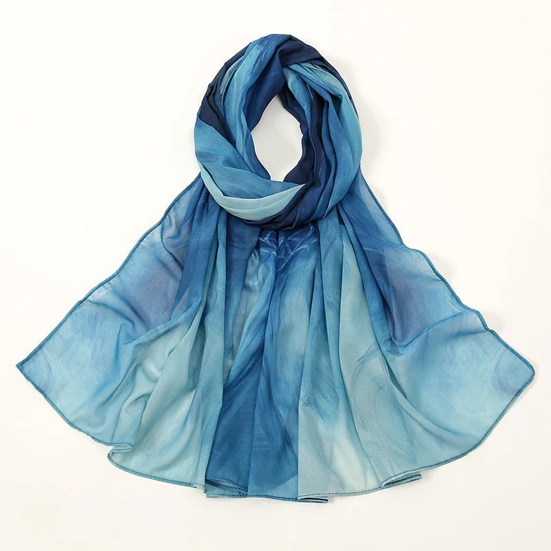 Leichter Chiffon Hijab mit Aquarell-Tie-Dye | Digital Print Kopftuch – Luftig, Stylisch & Elegant